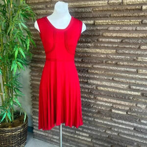 Studio M Bright Red Sleeveless Scoop Neck Jersey Knit Dress NWT Size Medium